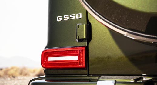 Mercedes-Benz G-class tail lights upgrade